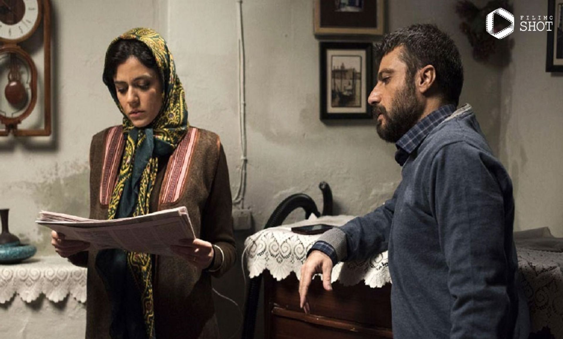 فیلم آنجا همان ساعت 