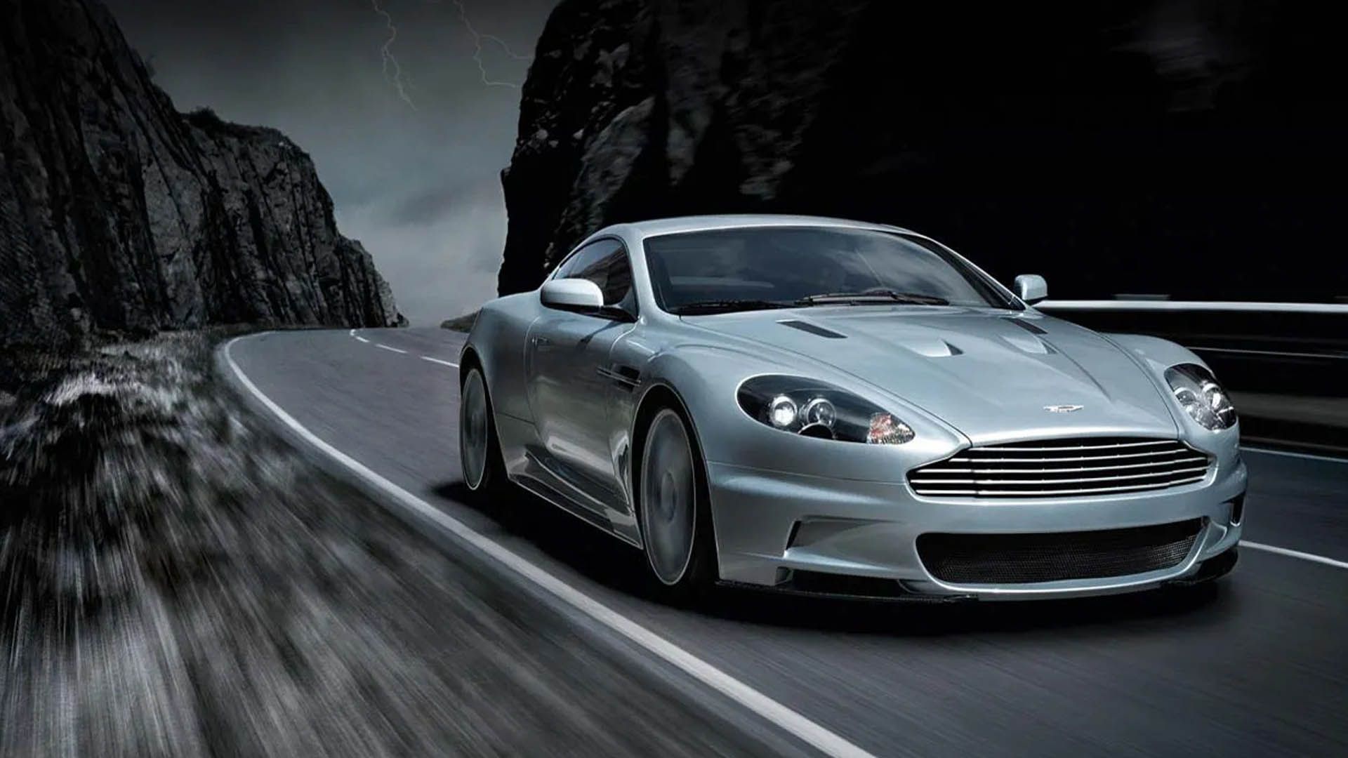 خودروی aston martin dbs v12 در فیلم جیمز باند
