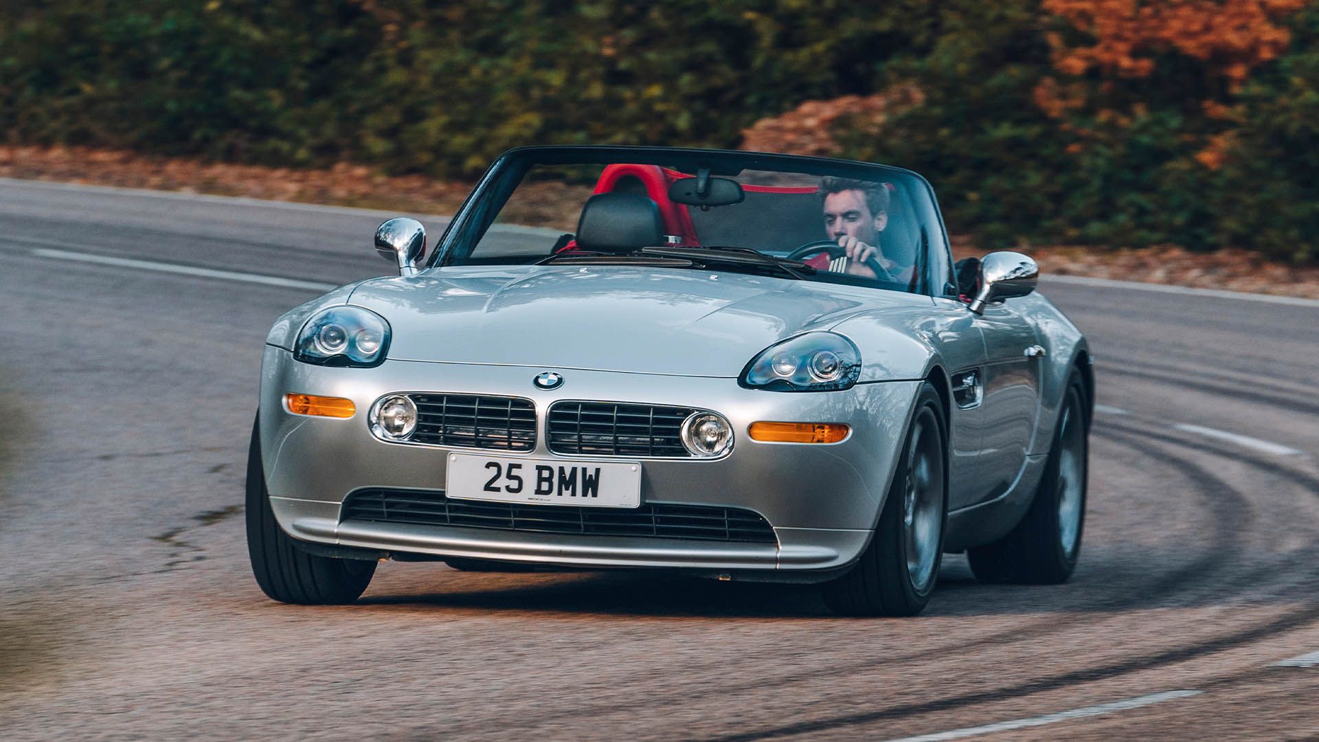 خودروی bmw z8 در فیلم جیمز باند