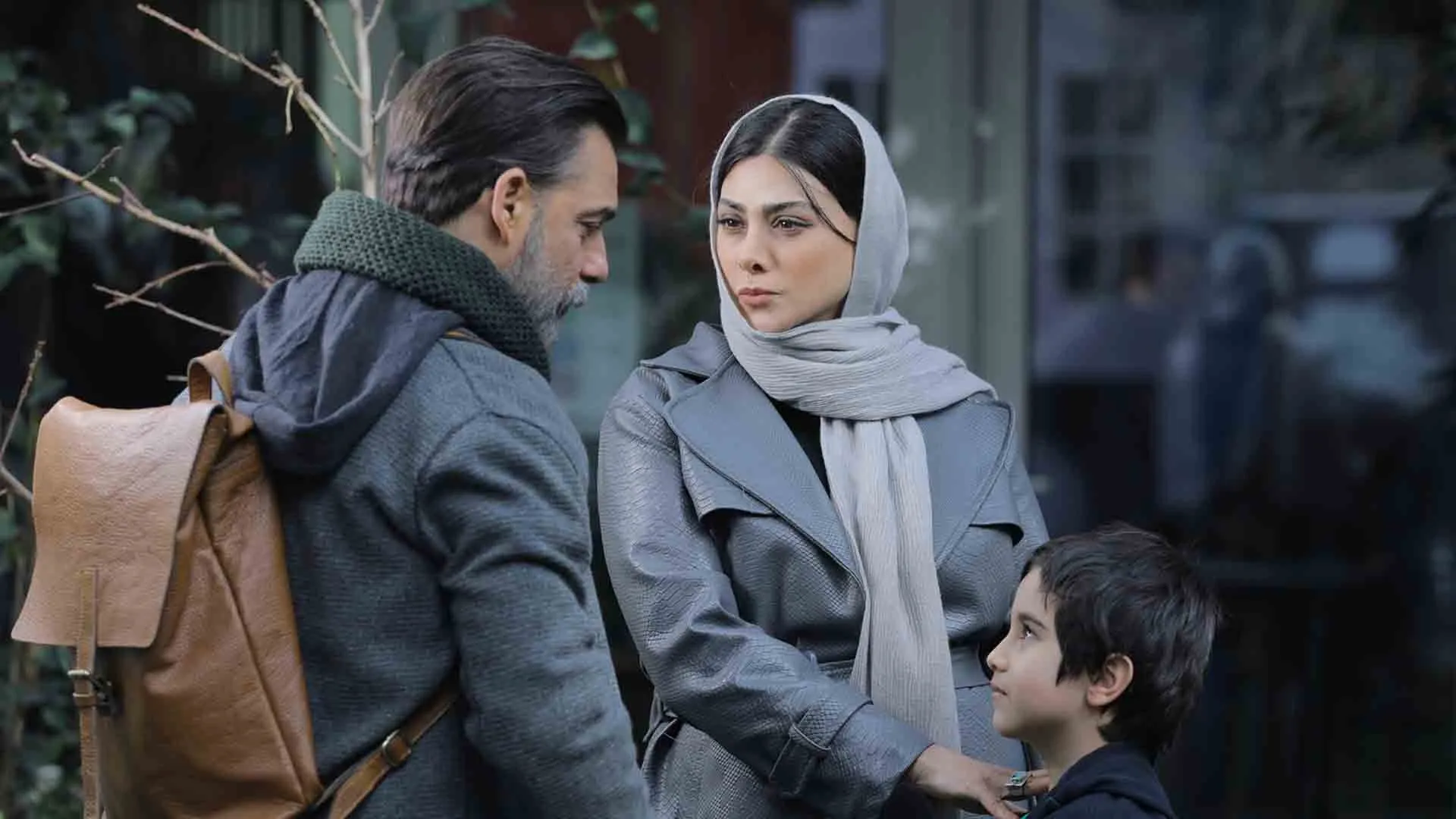 آزاده صمدی و پیمان معادی در سریال افعی تهران