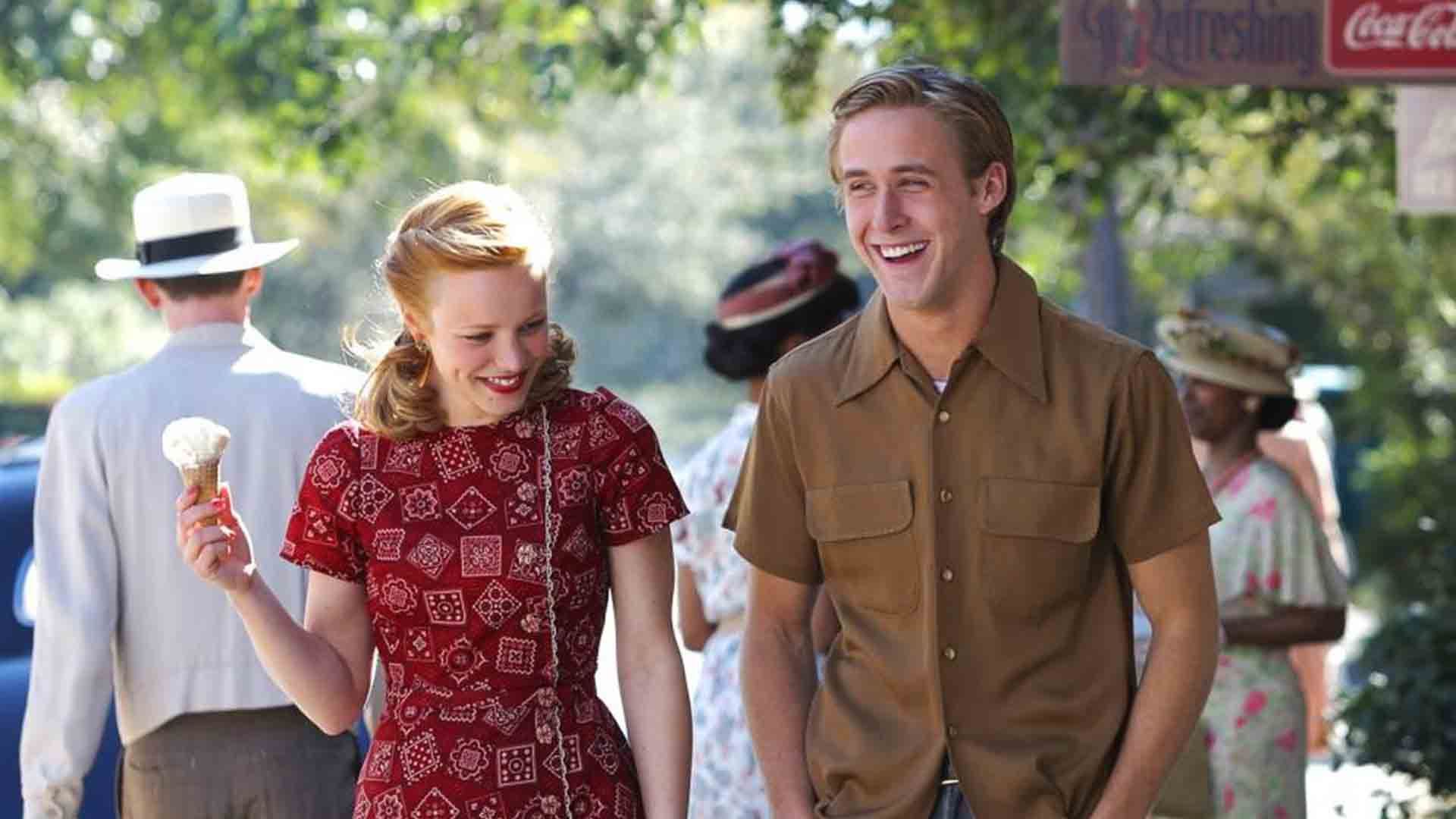 رایان گاسلینگ و ریچل مک‌آدامز در فیلم The Notebook